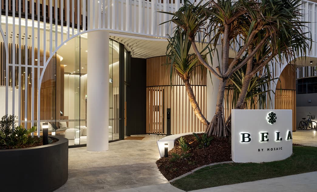 304/43 Peerless Avenue, Mermaid Beach - Image 1