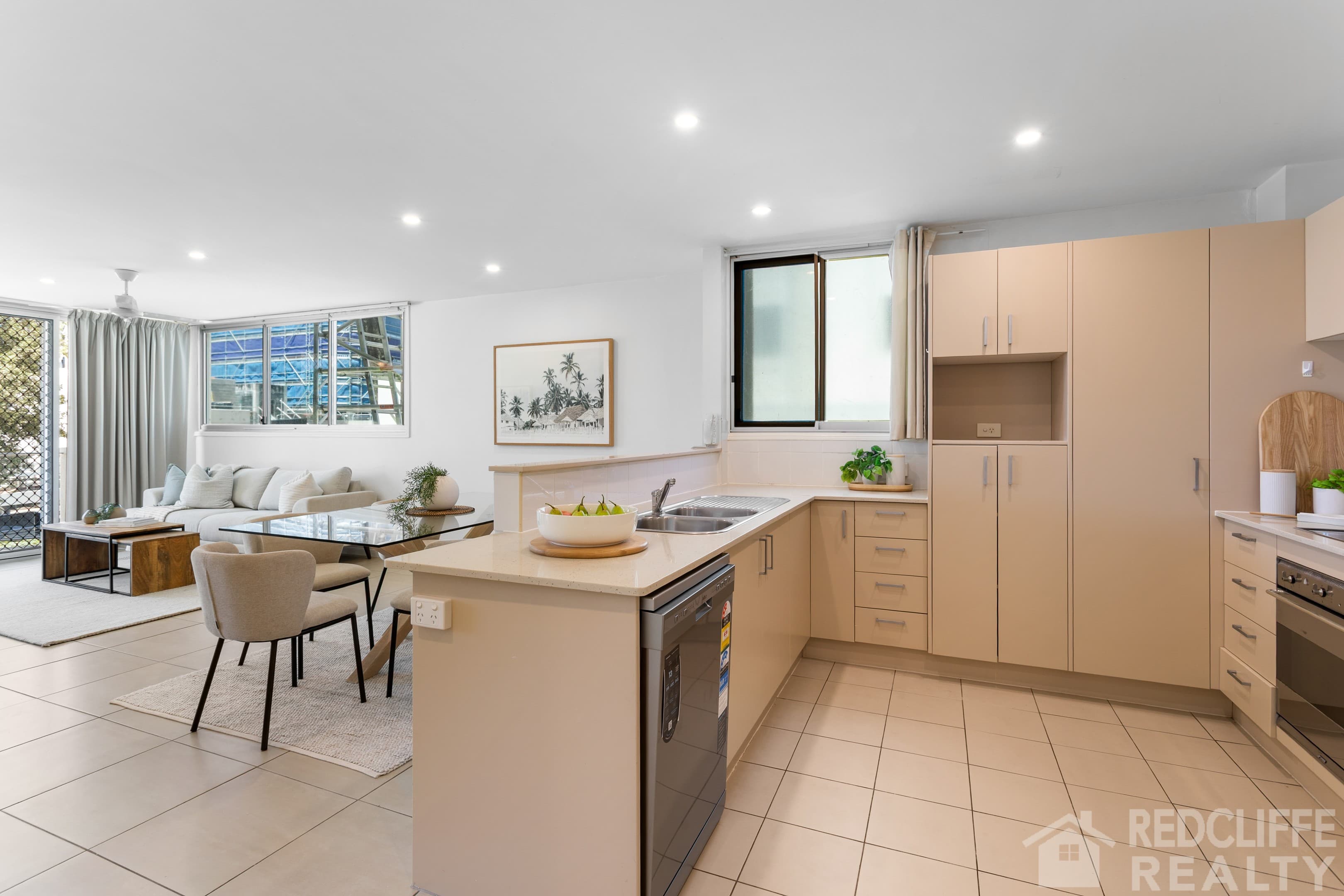 3/5 Lilla Street, Woody Point, Woody Point — photo 1 of 5