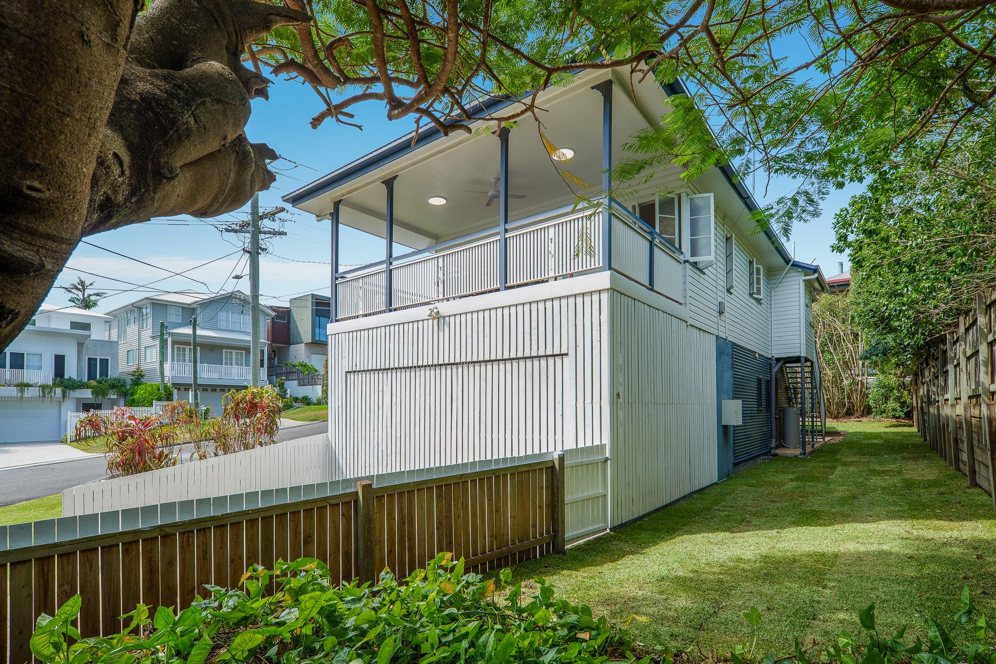 47 Barradine Street, Greenslopes, Greenslopes — photo 1 of 5
