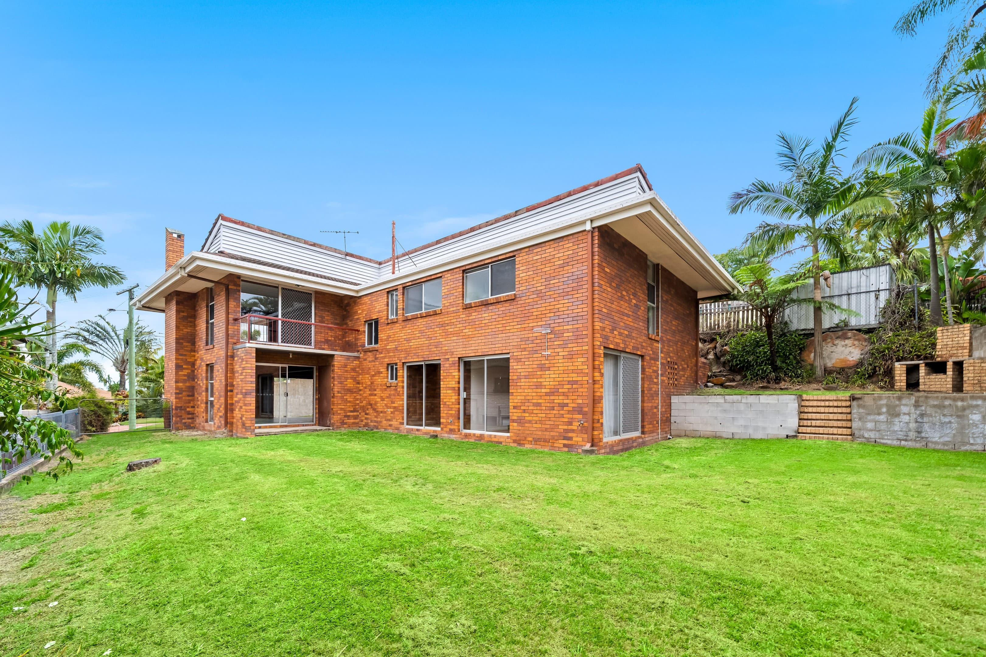 18 Minerva Street, Rochedale South, Rochedale South — photo 1 of 5