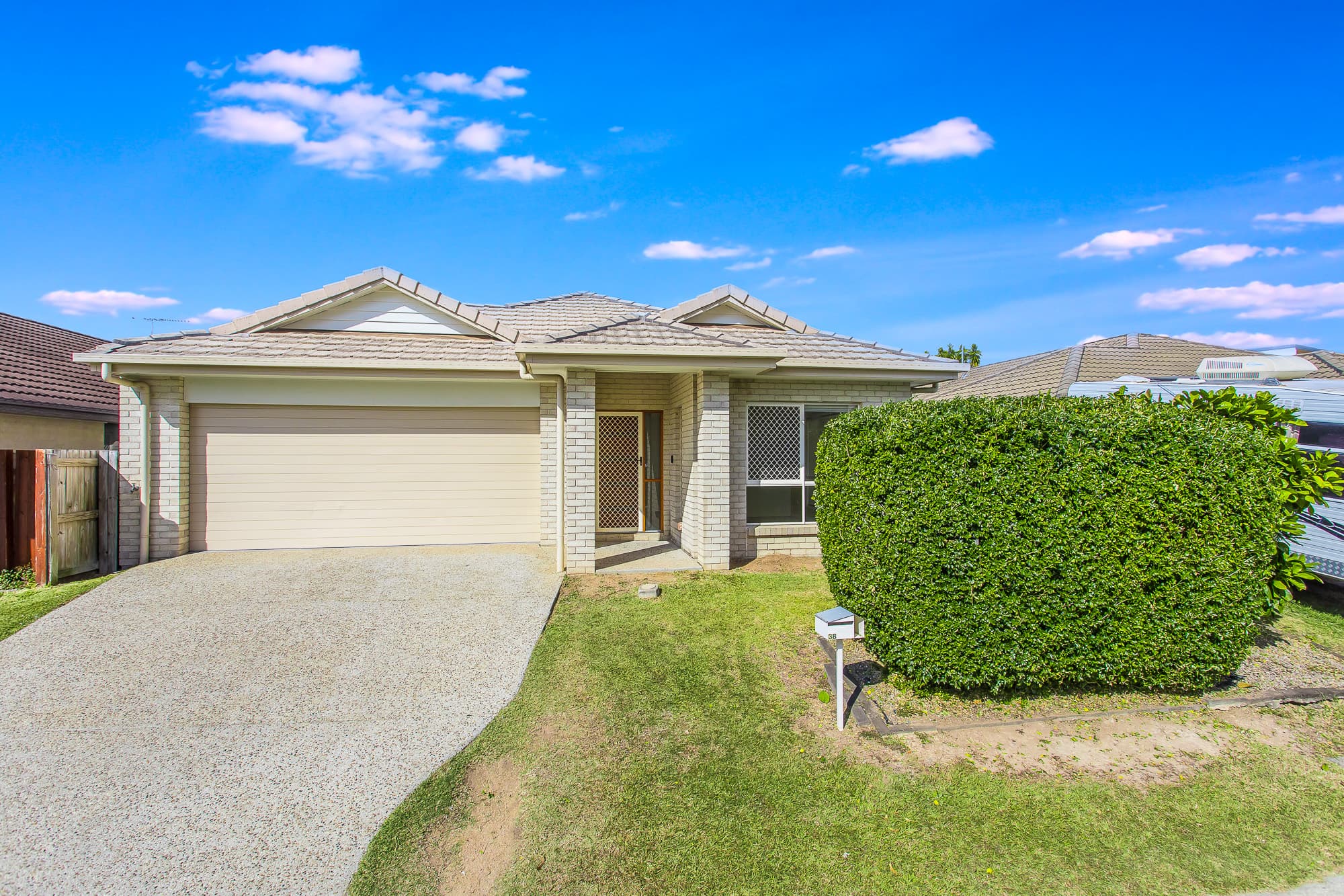 38 Tesch Road, Griffin — photo 1 of 5