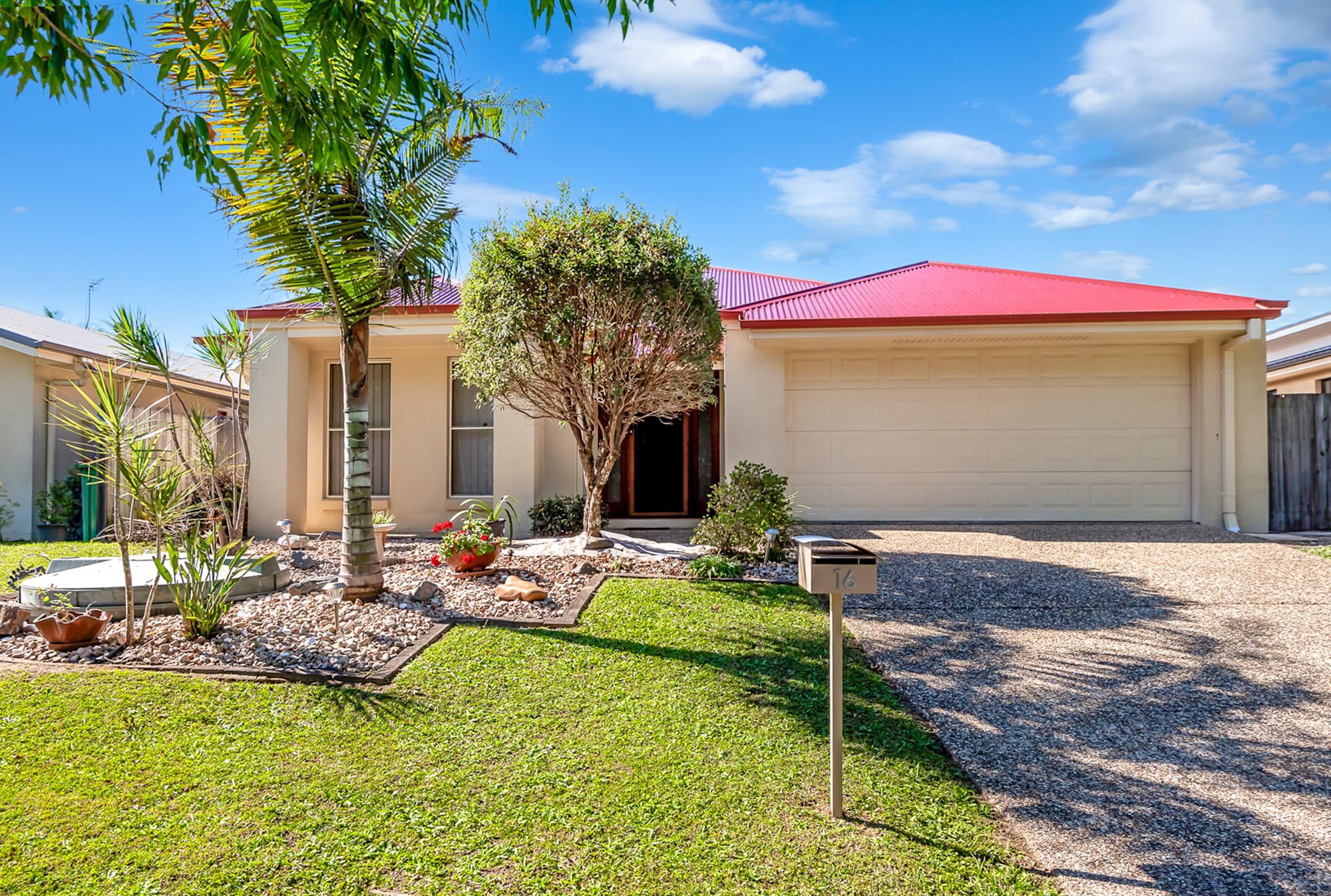 16 Santana Road, Coomera — photo 1 of 5