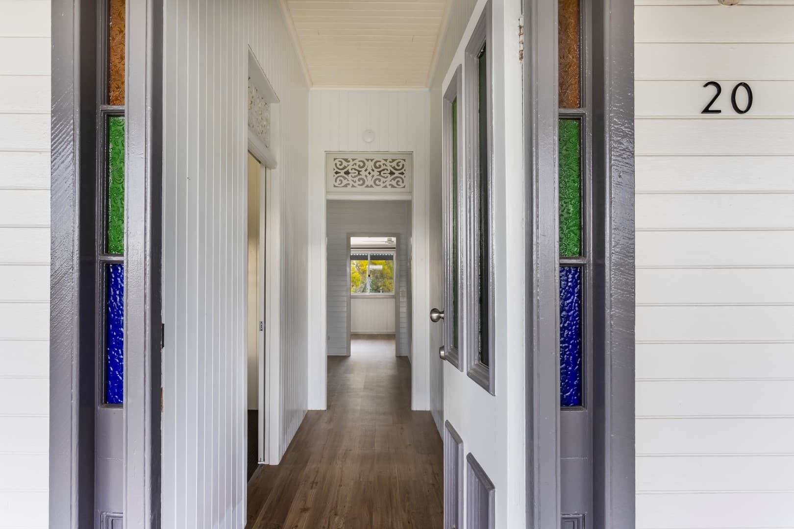 20 Woodford Street, One Mile — photo 1 of 5