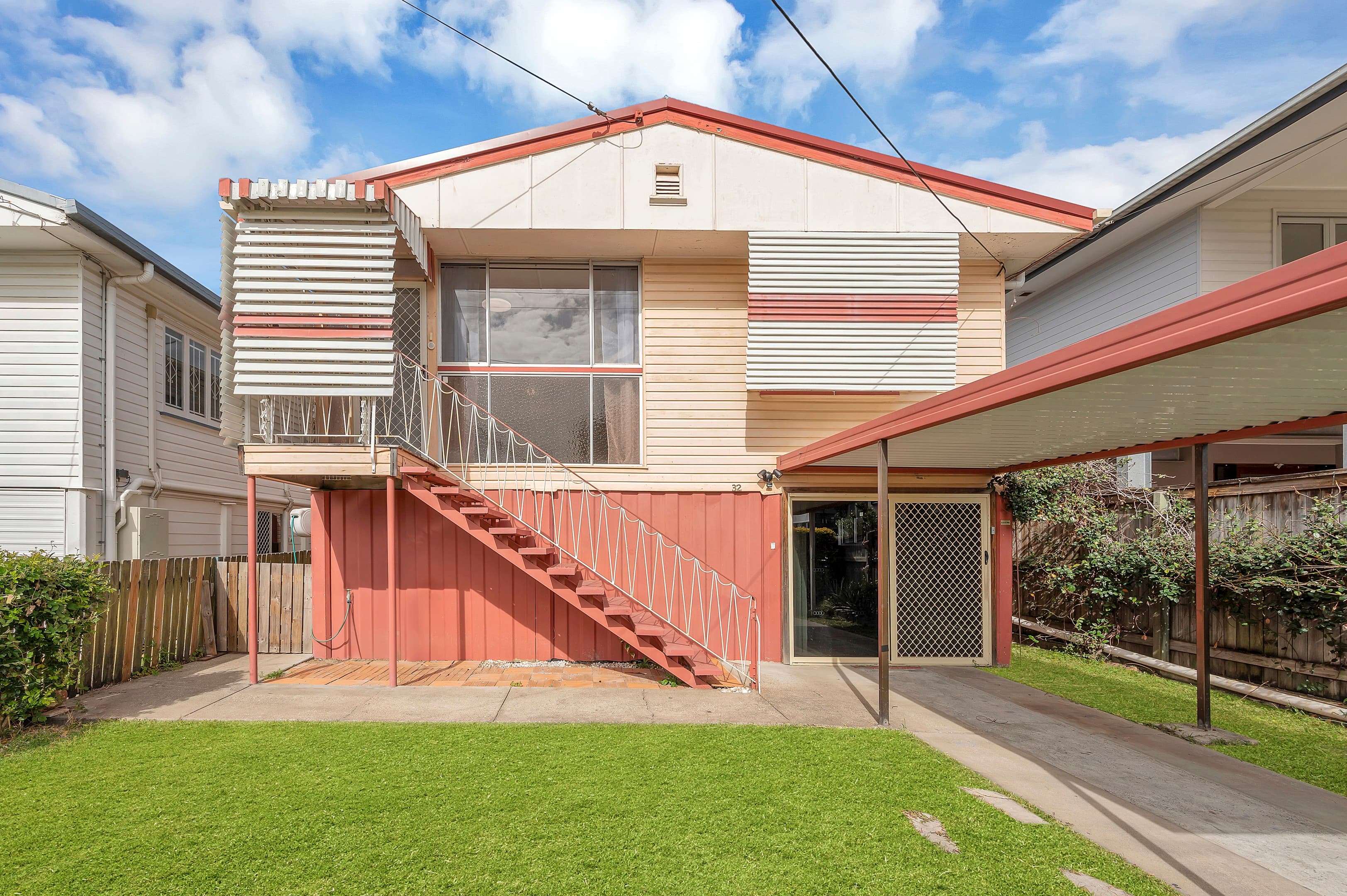 32 Byron Street, Bulimba - Image 1