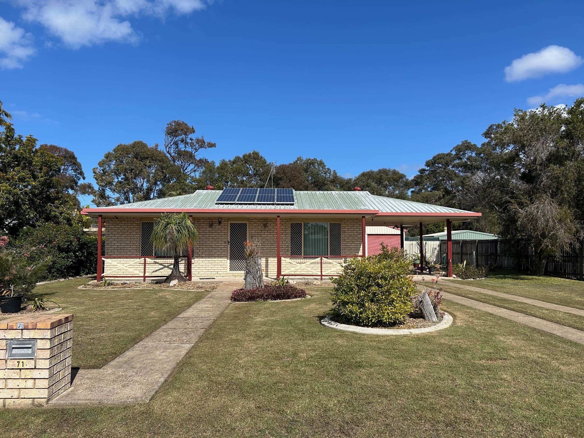 71 Ladbroke Crescent, Urangan — photo 1 of 5