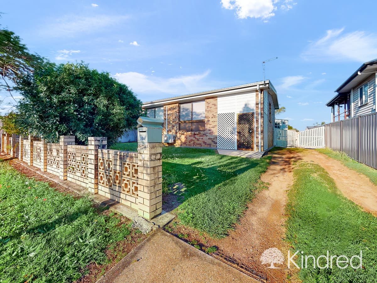 104 Laura Street, Clontarf - Image 1