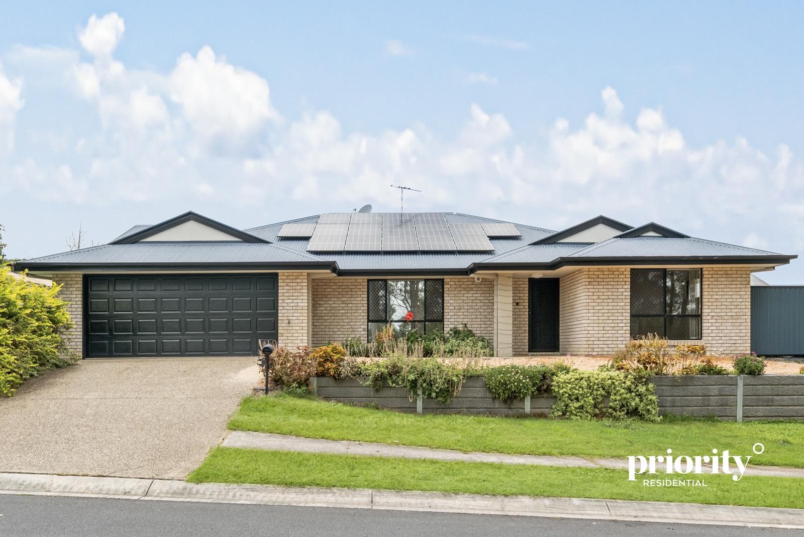 45 Everest Street, Warner — photo 1 of 5