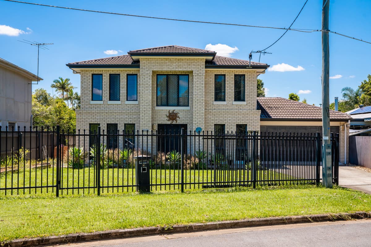 30 Brain Street, Bald Hills, Bald Hills — photo 1 of 5