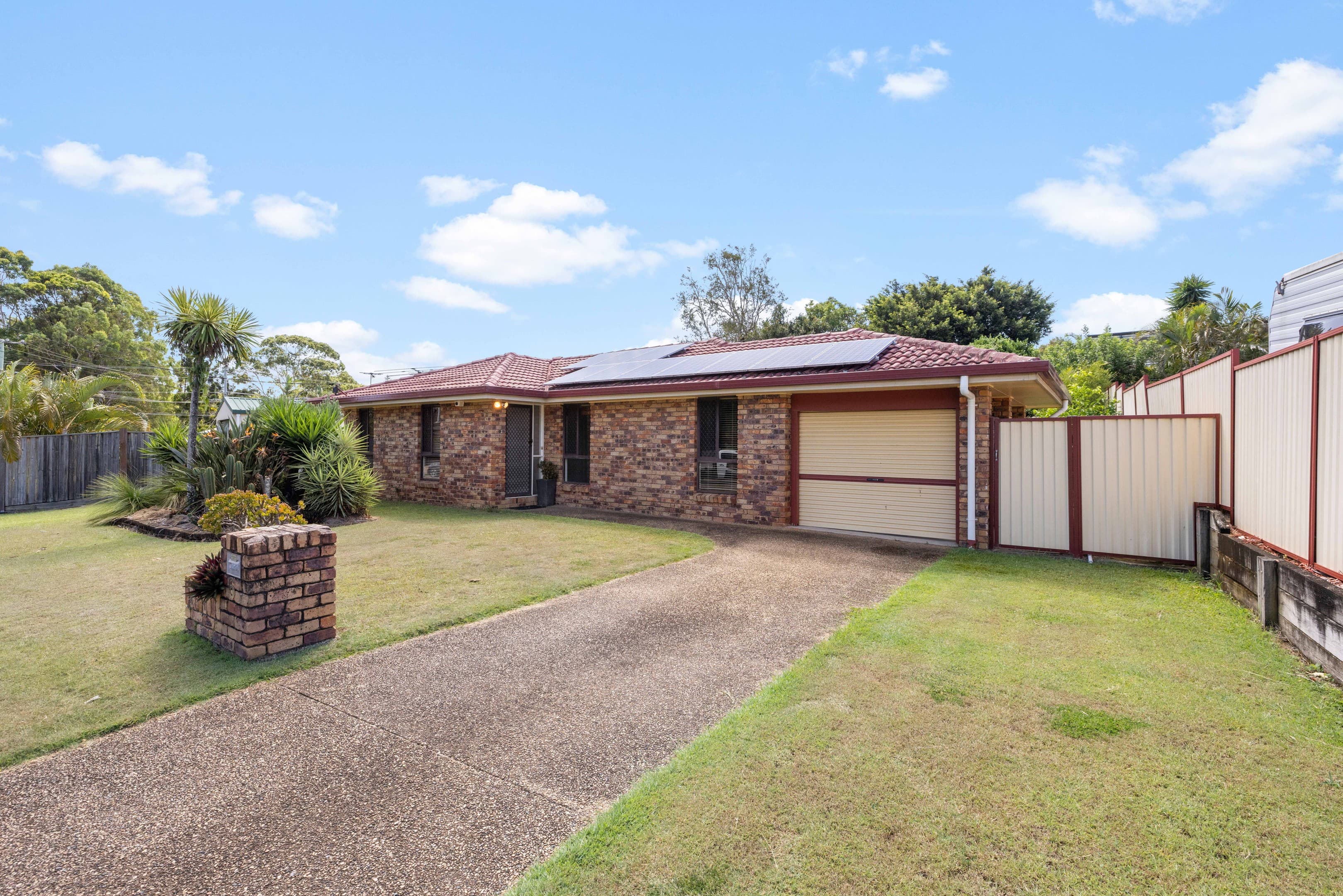 6 Chipping Drive, Alexandra Hills, Alexandra Hills — photo 1 of 5