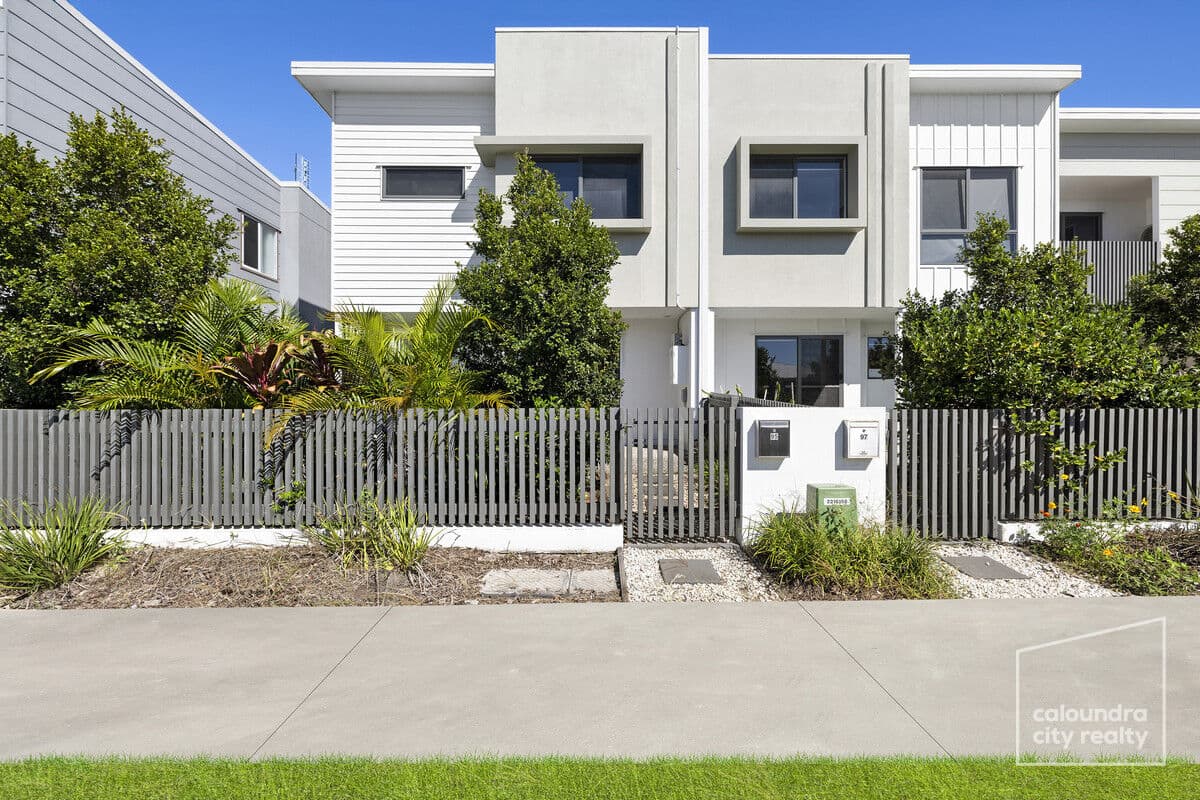 95 Adrian Circuit, Nirimba — photo 1 of 5