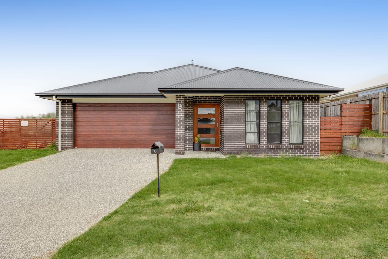 8 Surita Street, Cotswold Hills - Image 1