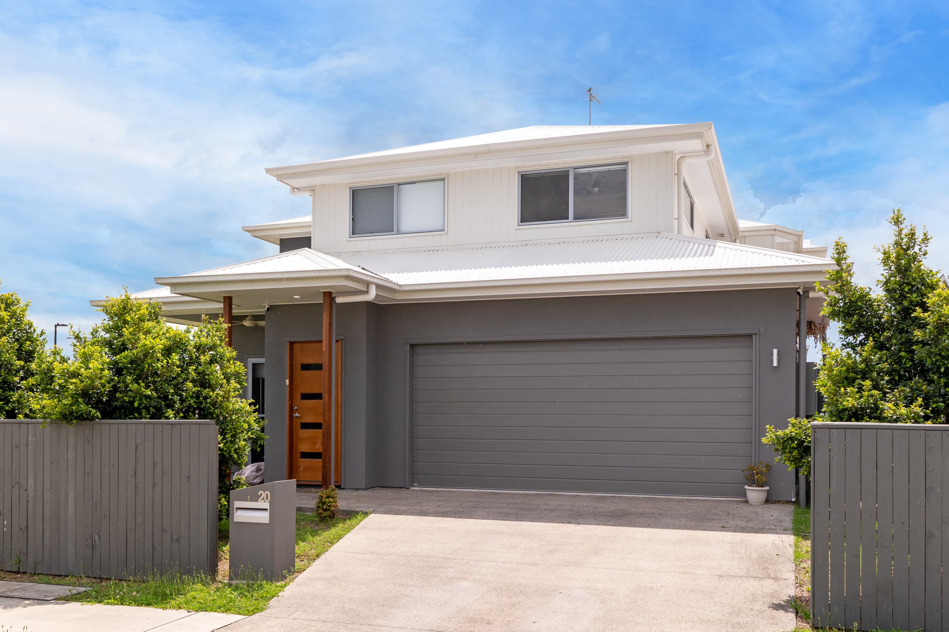 1/20 Jeanine Crescent, Nirimba — photo 1 of 5