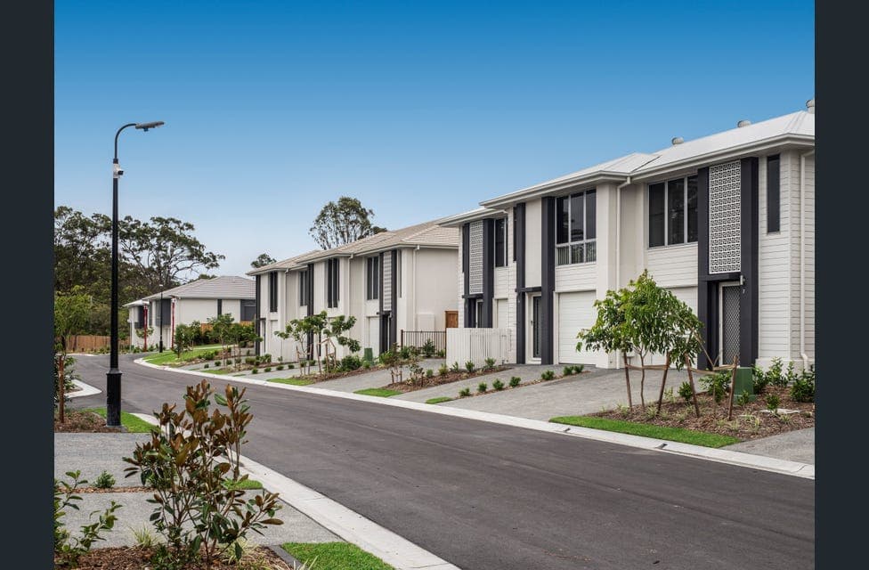 Pimpama — photo 1 of 5