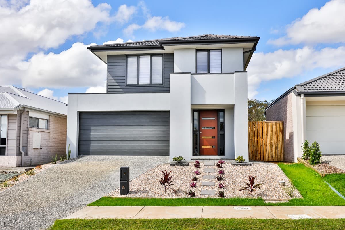 7 Fleming Street, Logan Reserve - Image 1