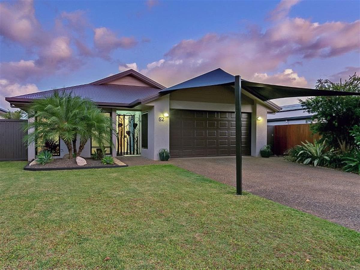 52 City View Crescent, Mooroobool — photo 1 of 5