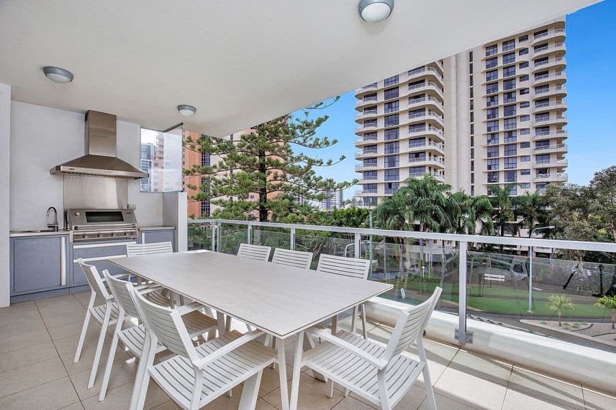 23/120 Surf Parade, Broadbeach - Image 1