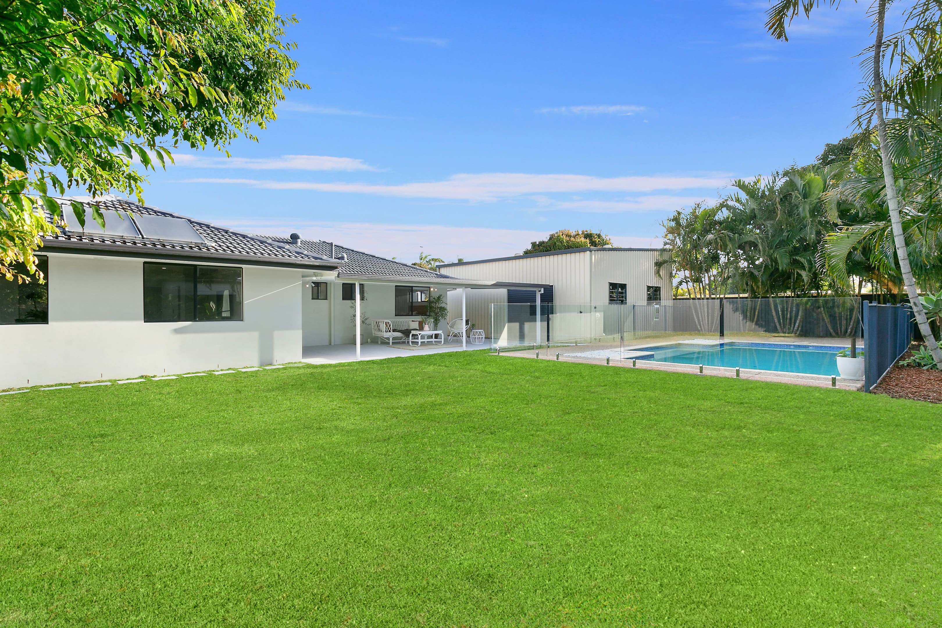 9 Rattan Court, Elanora — photo 1 of 5
