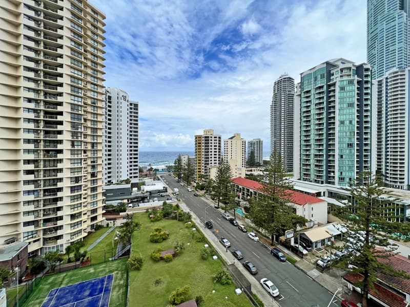 Surfers Paradise — photo 1 of 5