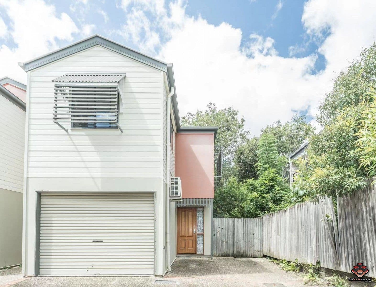 1/1 27 Aberleigh Road, Herston — photo 1 of 5