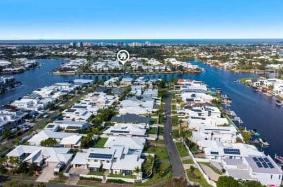 3 Westholme Circuit, Pelican Waters - Image 1