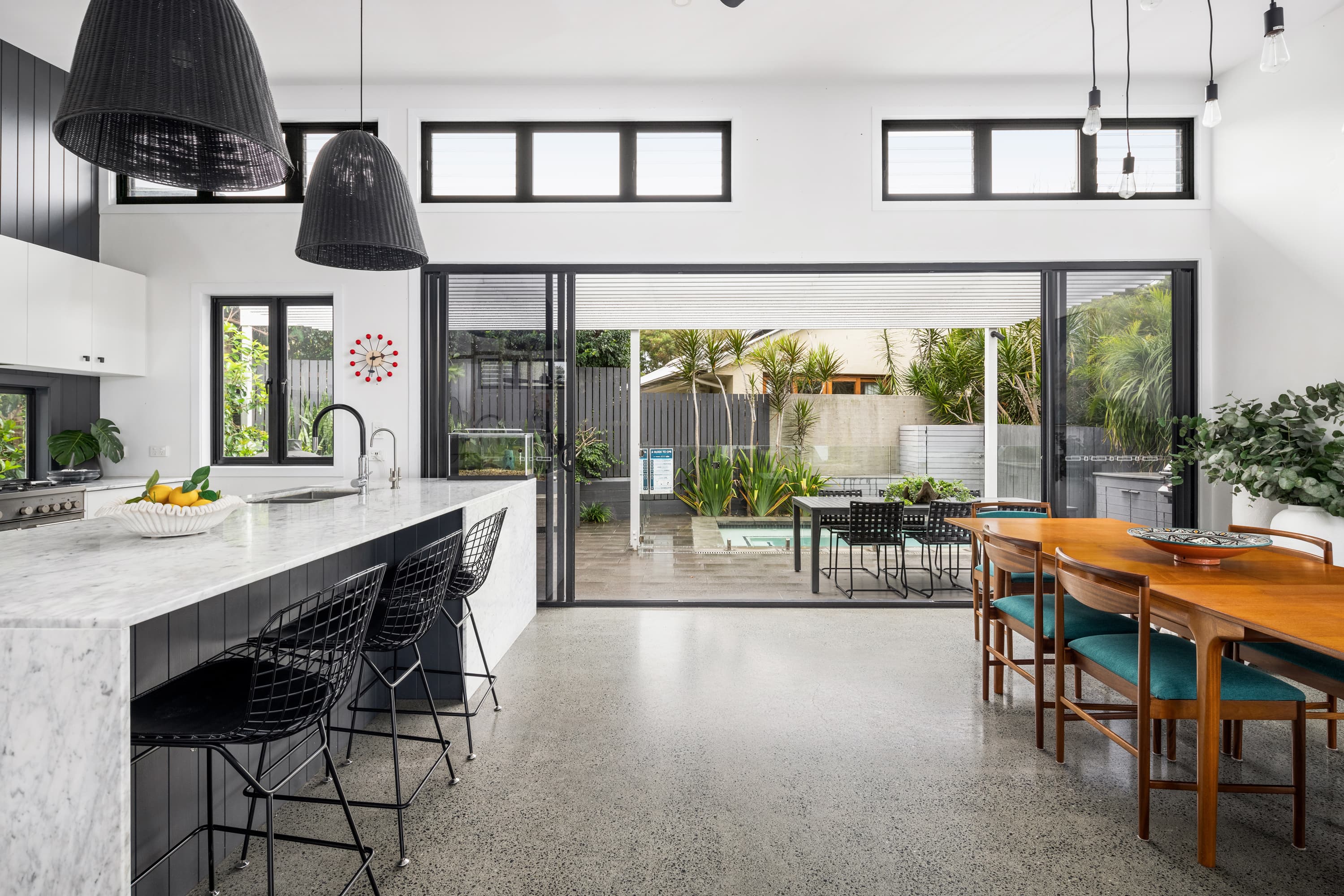 15 Devon Street, Red Hill — photo 1 of 5