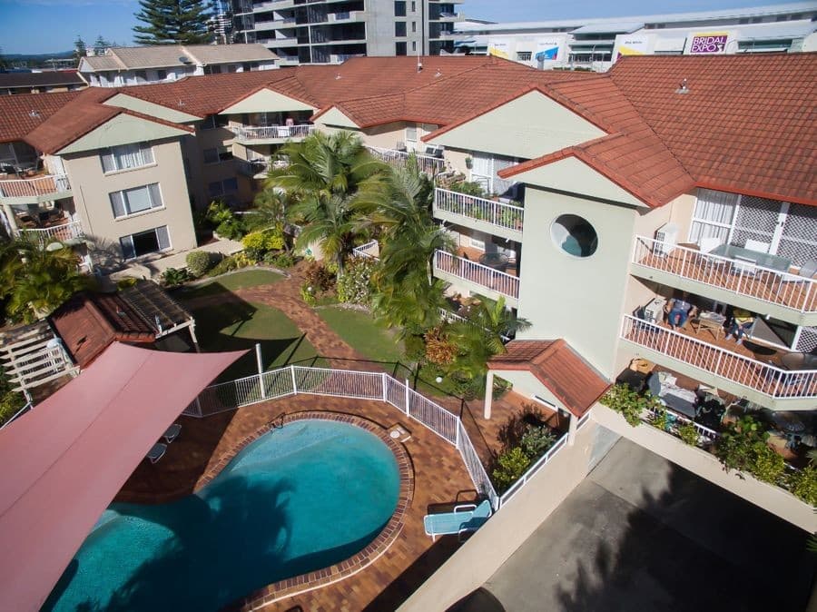 11/16 Jubilee Avenue, Broadbeach - Image 1