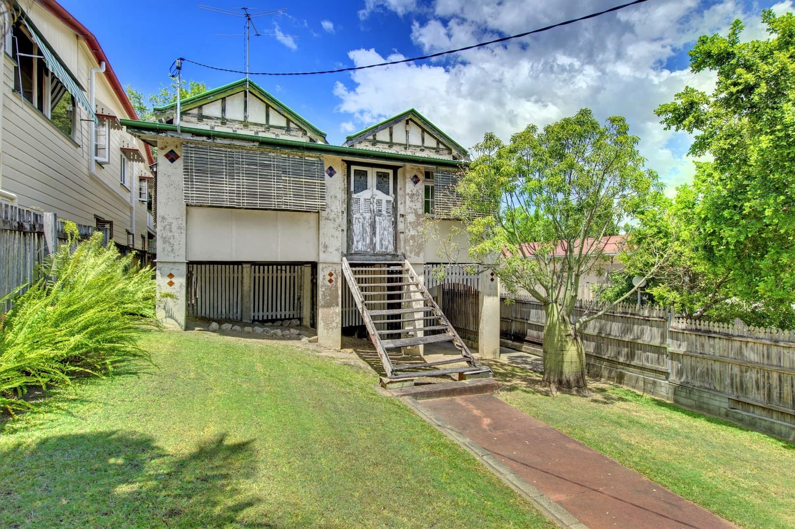 28 Tamar Street, Annerley — photo 1 of 5