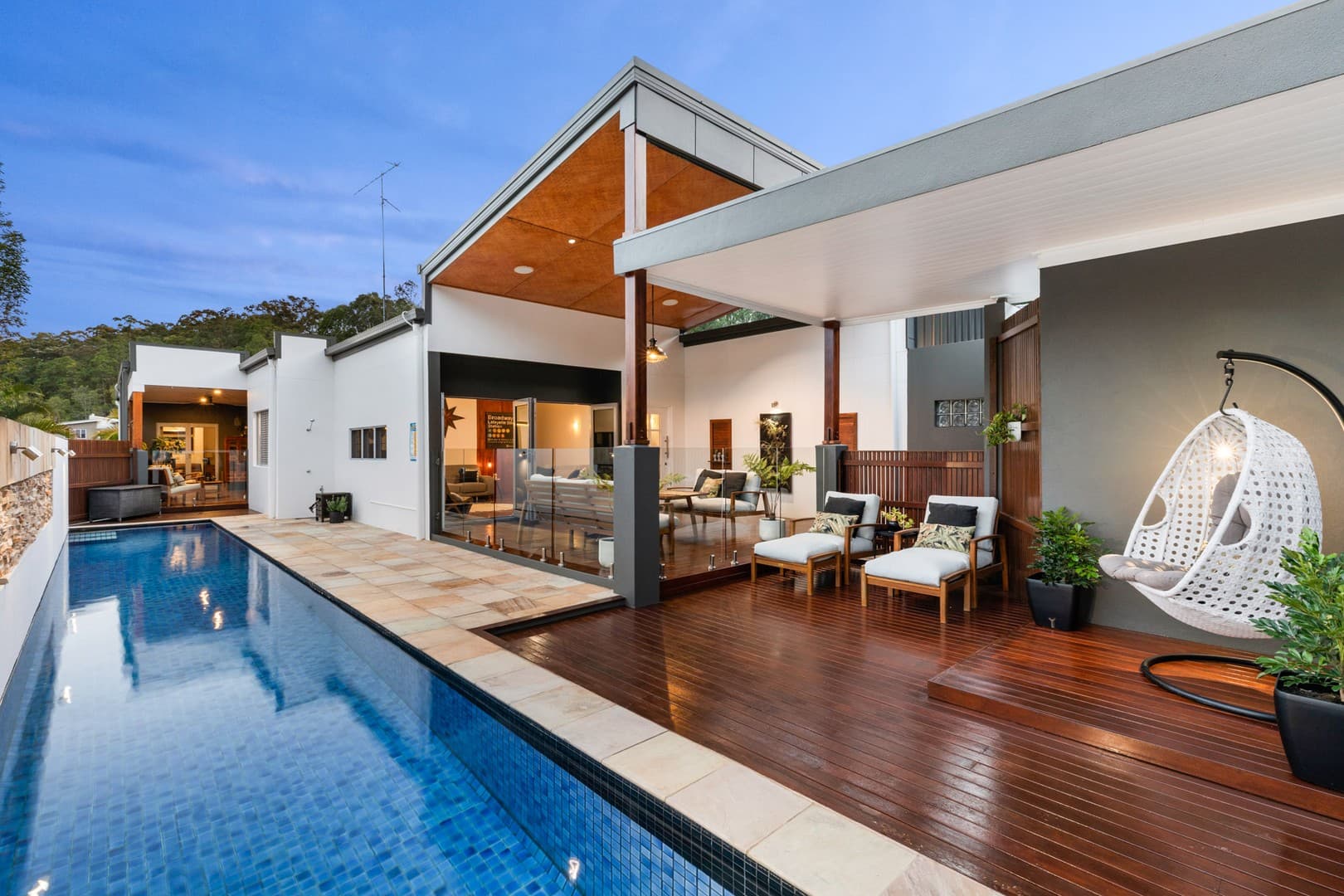 16 Hillview Drive, Buderim, Buderim — photo 1 of 5