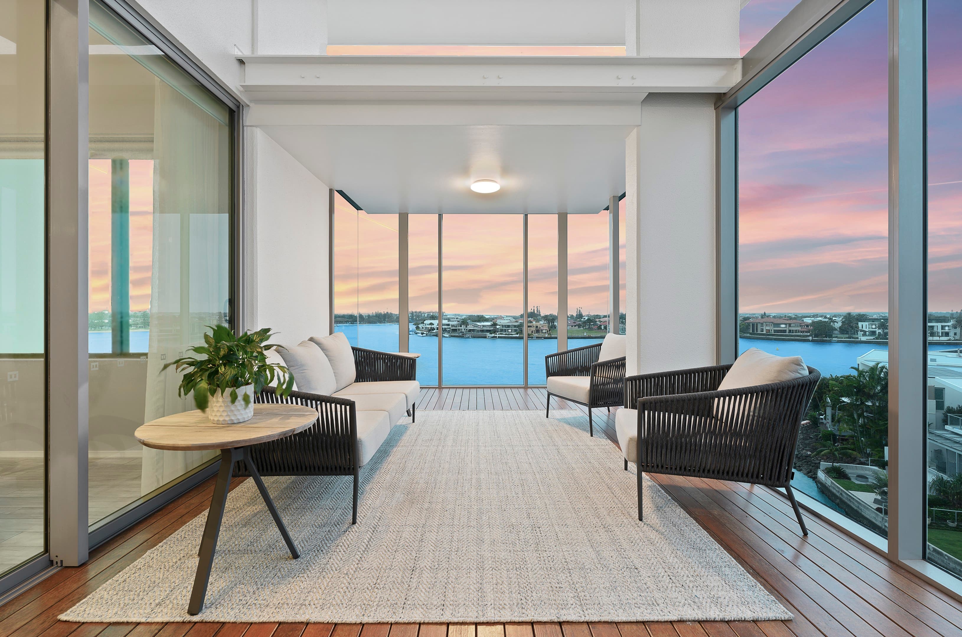 2501 Ephraim Island, Paradise Point