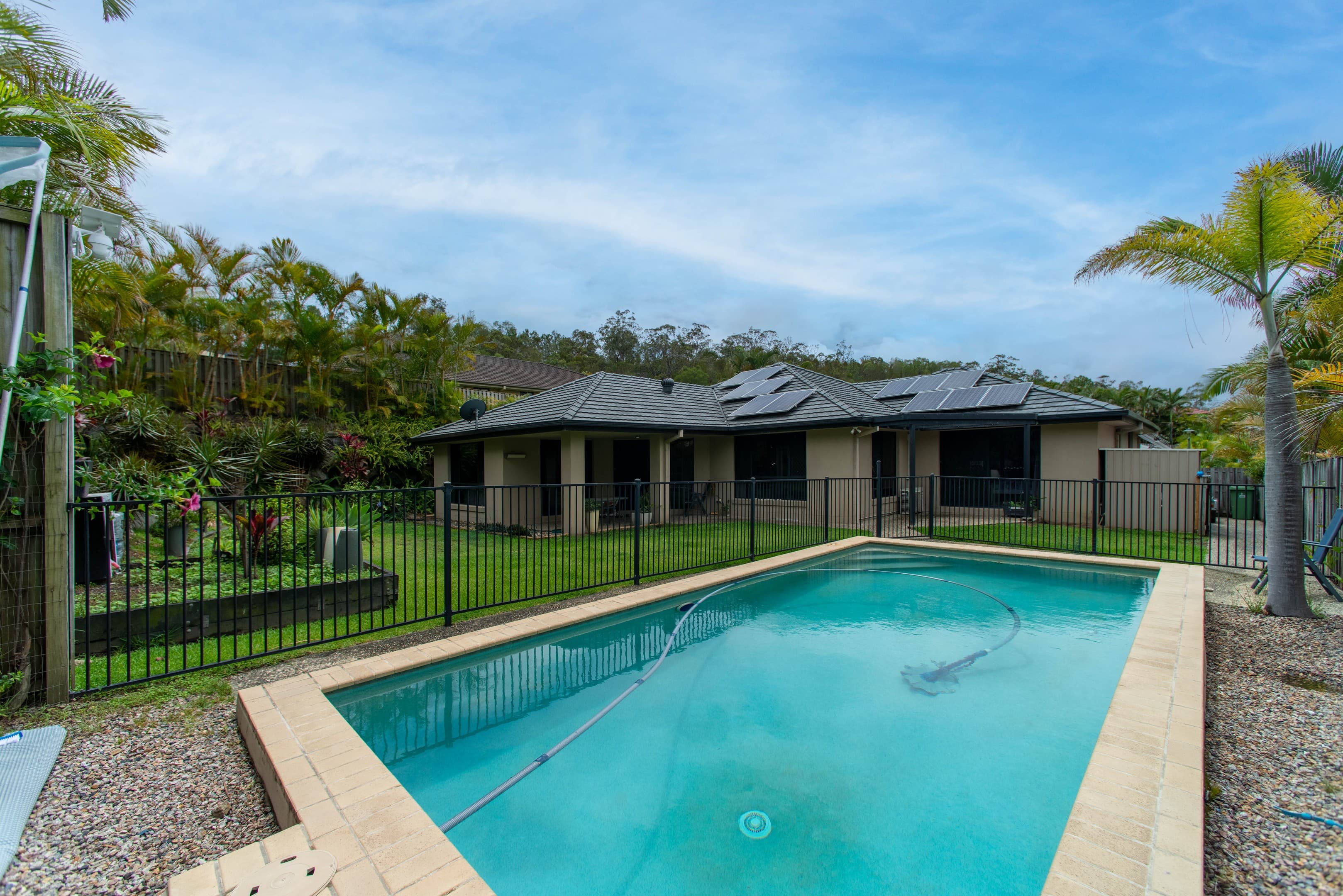 8 McRae Circuit, Pacific Pines, Pacific Pines sold property photo