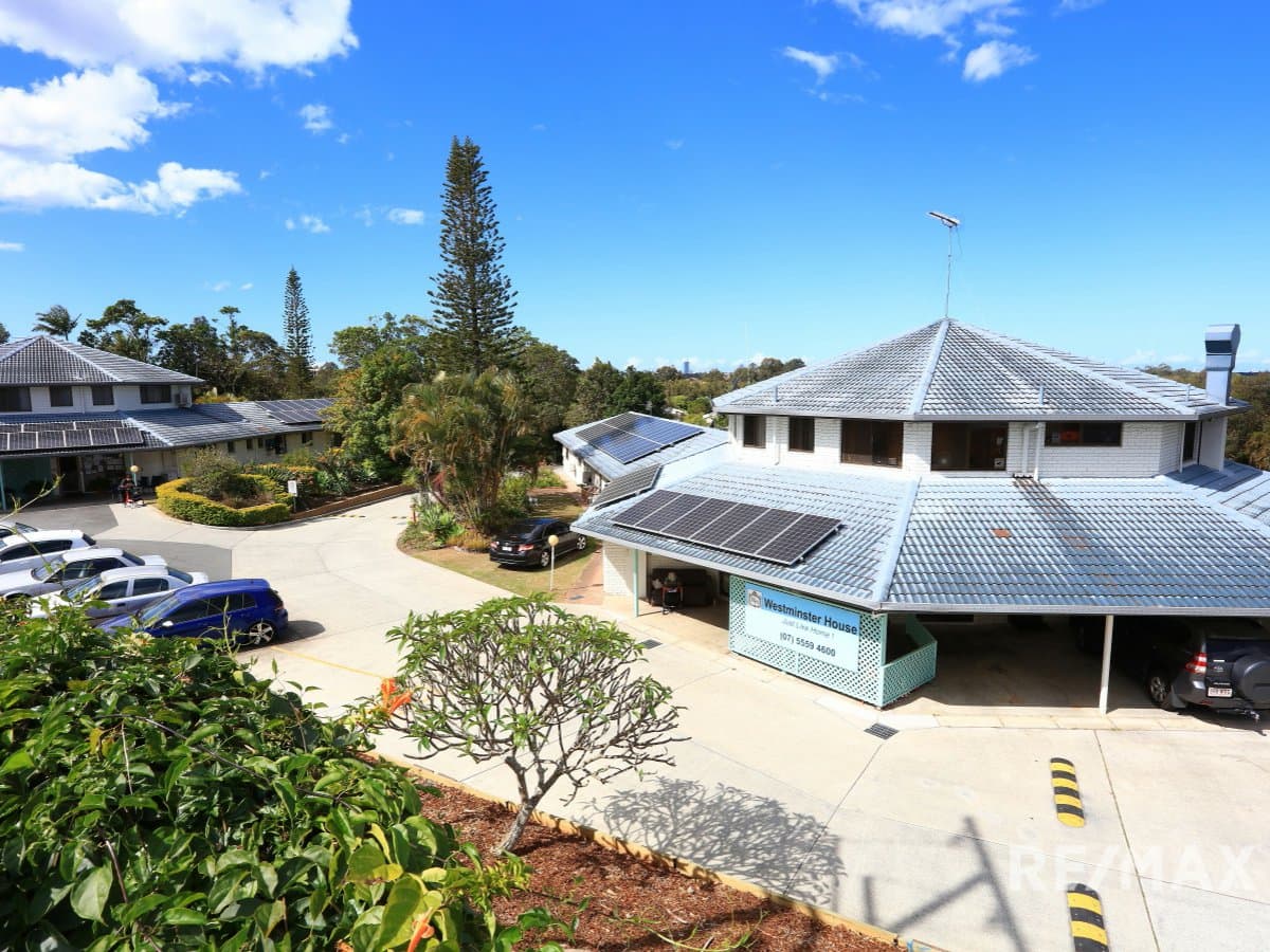 5 Bourton Road, Merrimac - Image 1