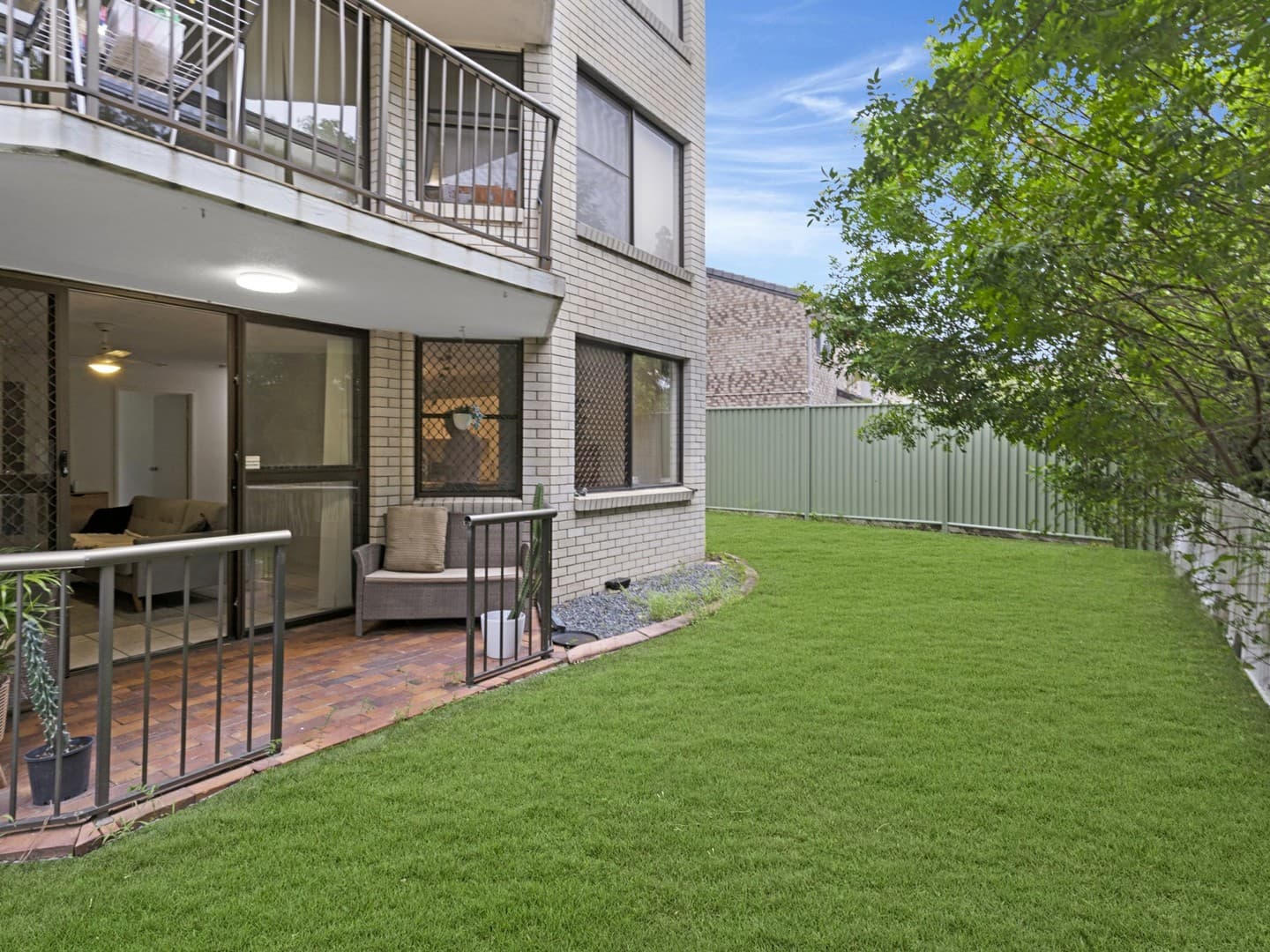 24/40 Murev Way, Carrara - Image 1