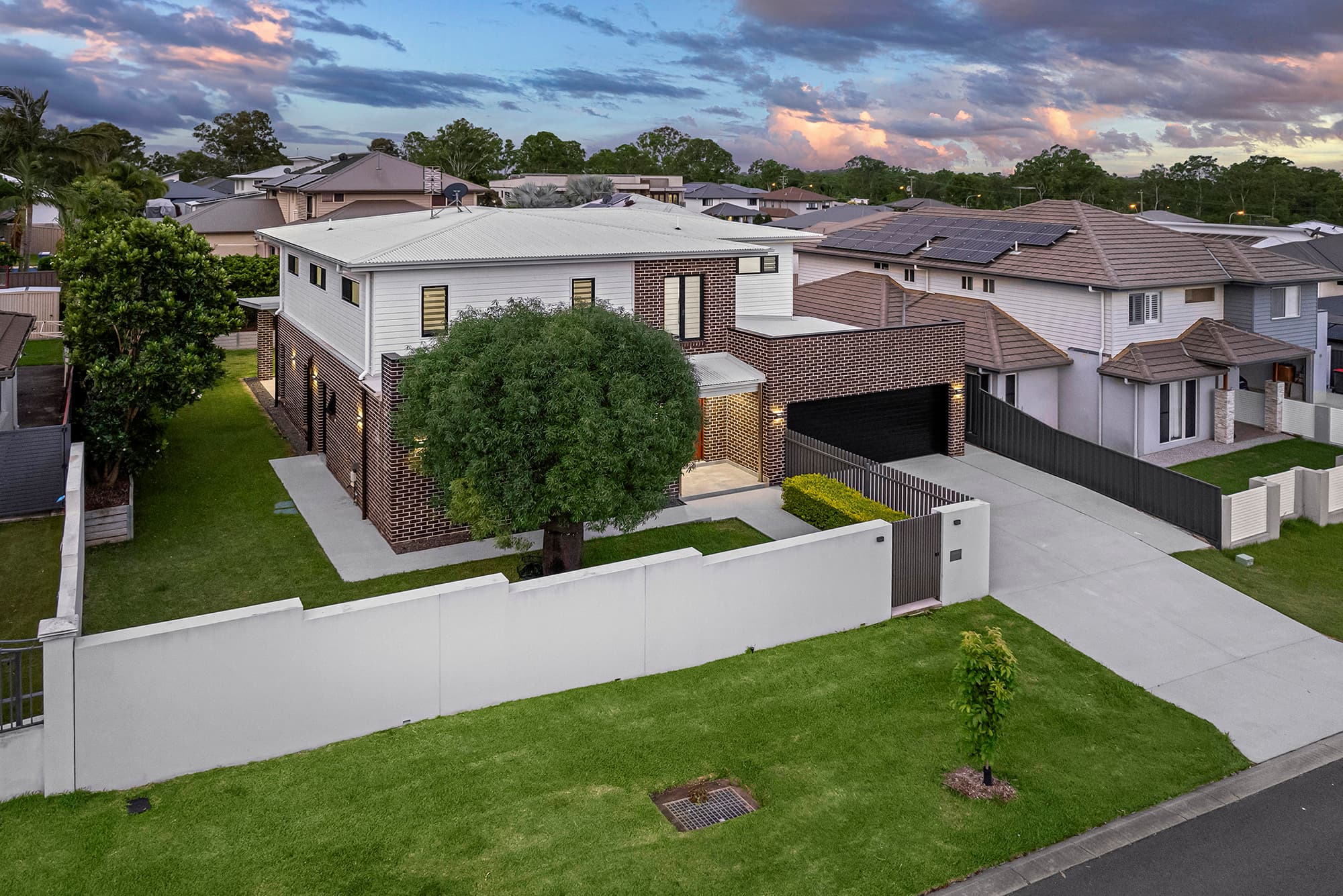 15 Cassia Street, Bridgeman Downs - Image 1