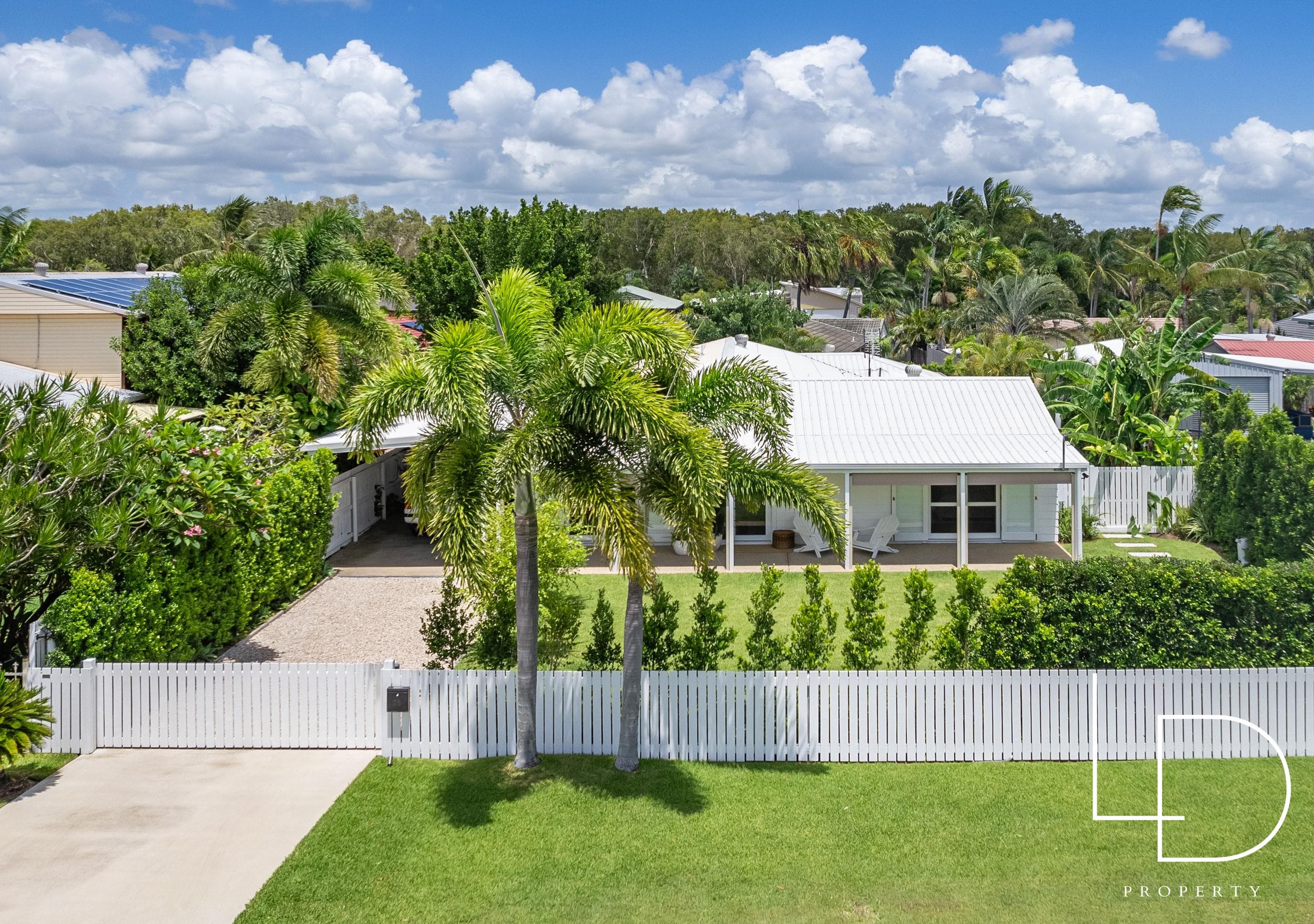 28 Coral Drive, Blacks Beach — photo 1 of 5