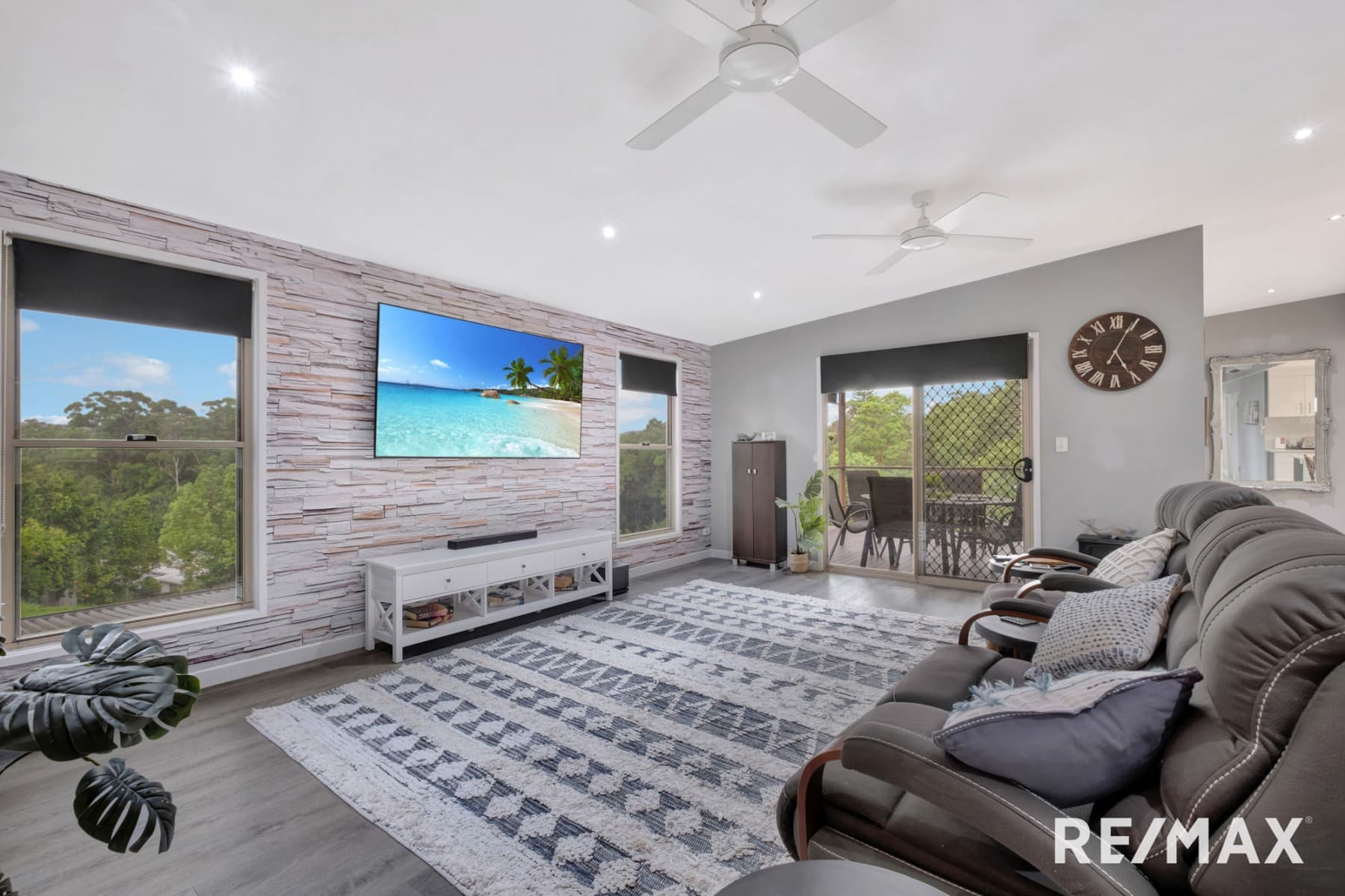 10 Erbacher Road, Nambour — photo 2 of 5