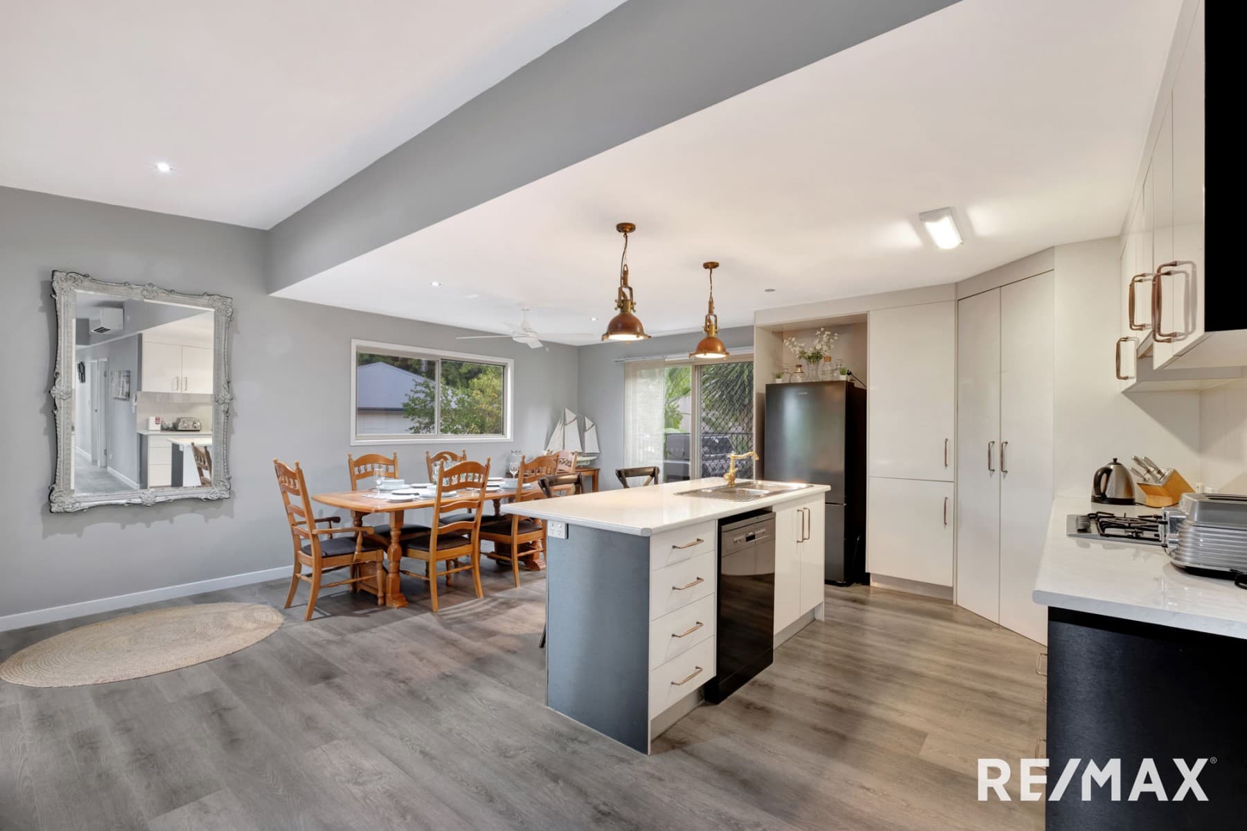 10 Erbacher Road, Nambour — photo 4 of 5