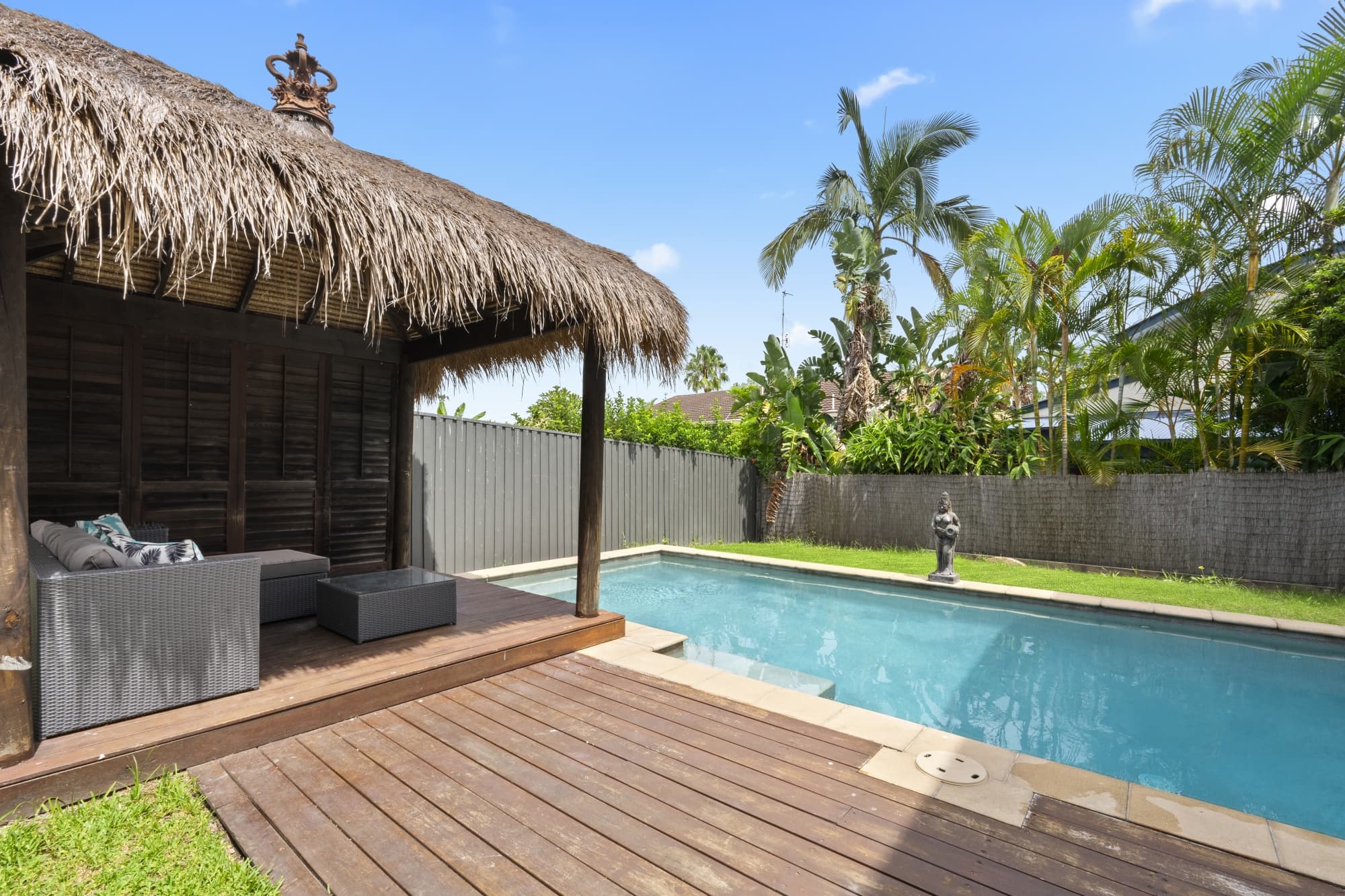 21 Timbertop Mead, Burleigh Heads - Image 1