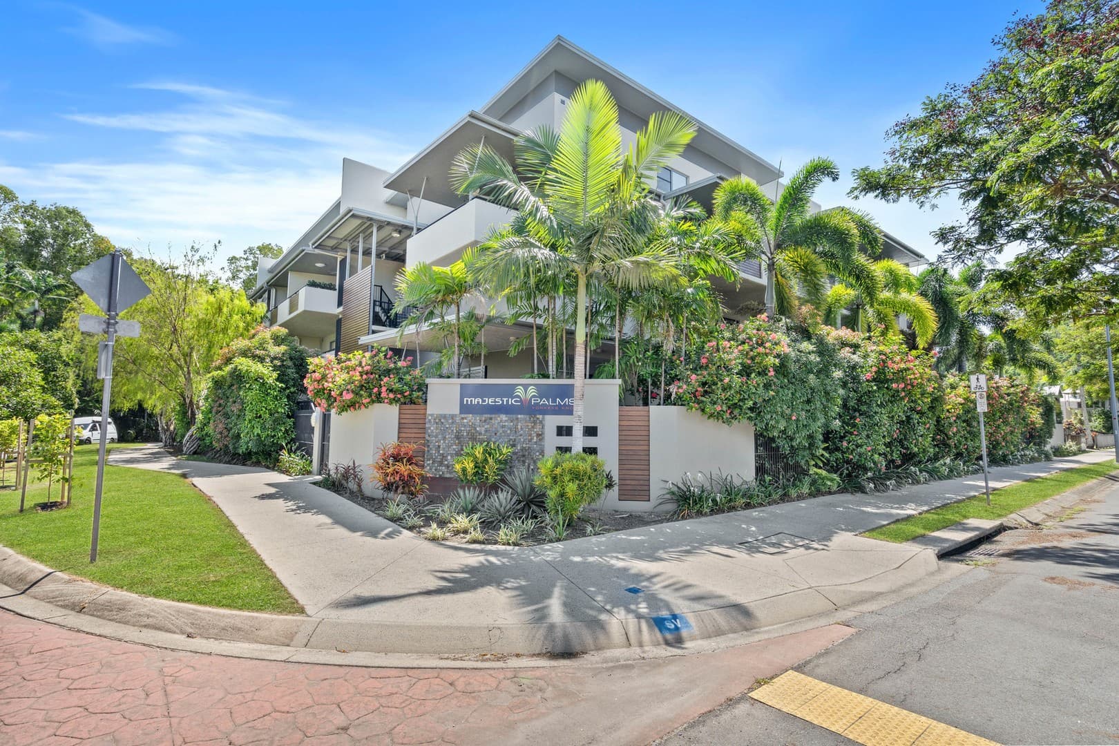 25/521-525 Varley Street, Yorkeys Knob — photo 1 of 5