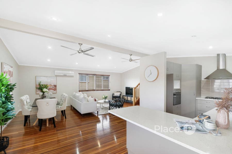 19 Meyrick Street, Cannon Hill — photo 1 of 5