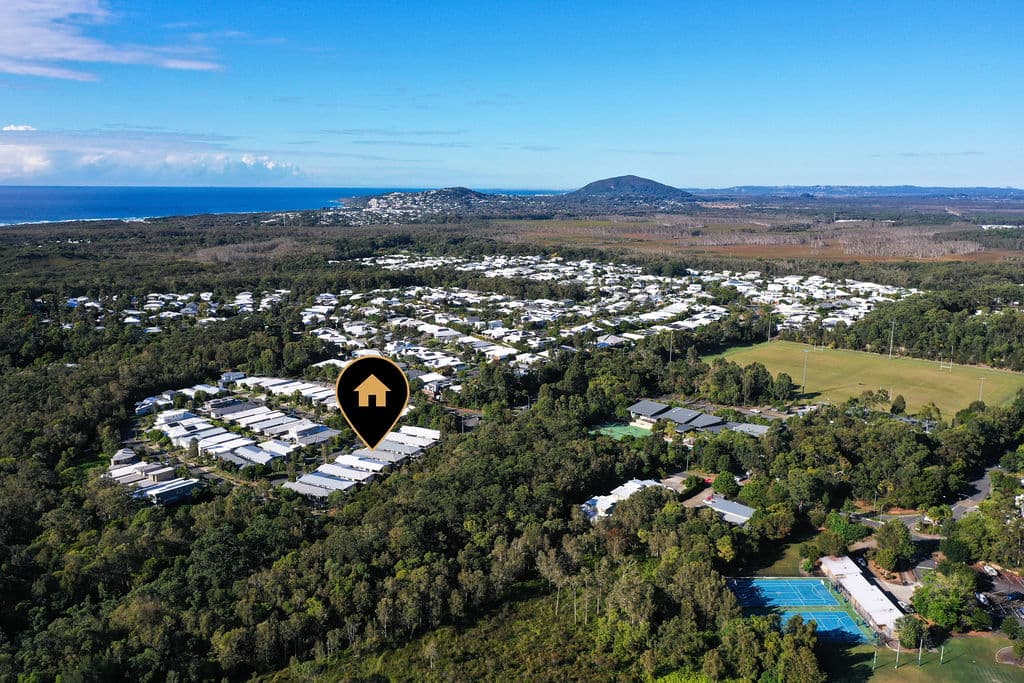Peregian Springs — photo 1 of 5