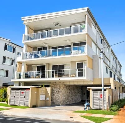 2/11 Colburn Avenue, Victoria Point - Image 1