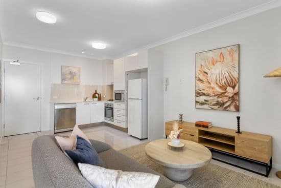 8 /63 Sisley Street, St Lucia — photo 1 of 5