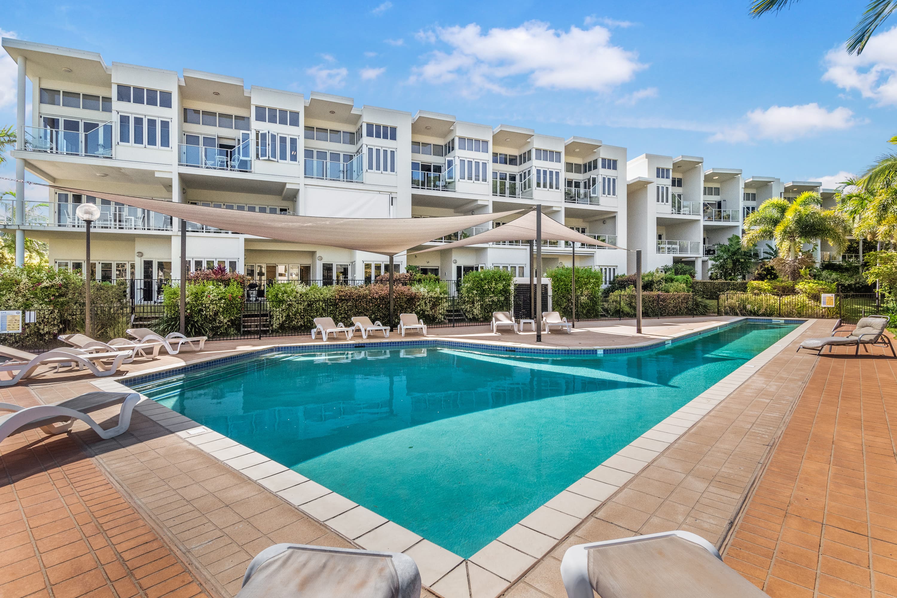 15/1-3 The Cove 'Beachside Apartments', Nelly Bay — photo 1 of 5
