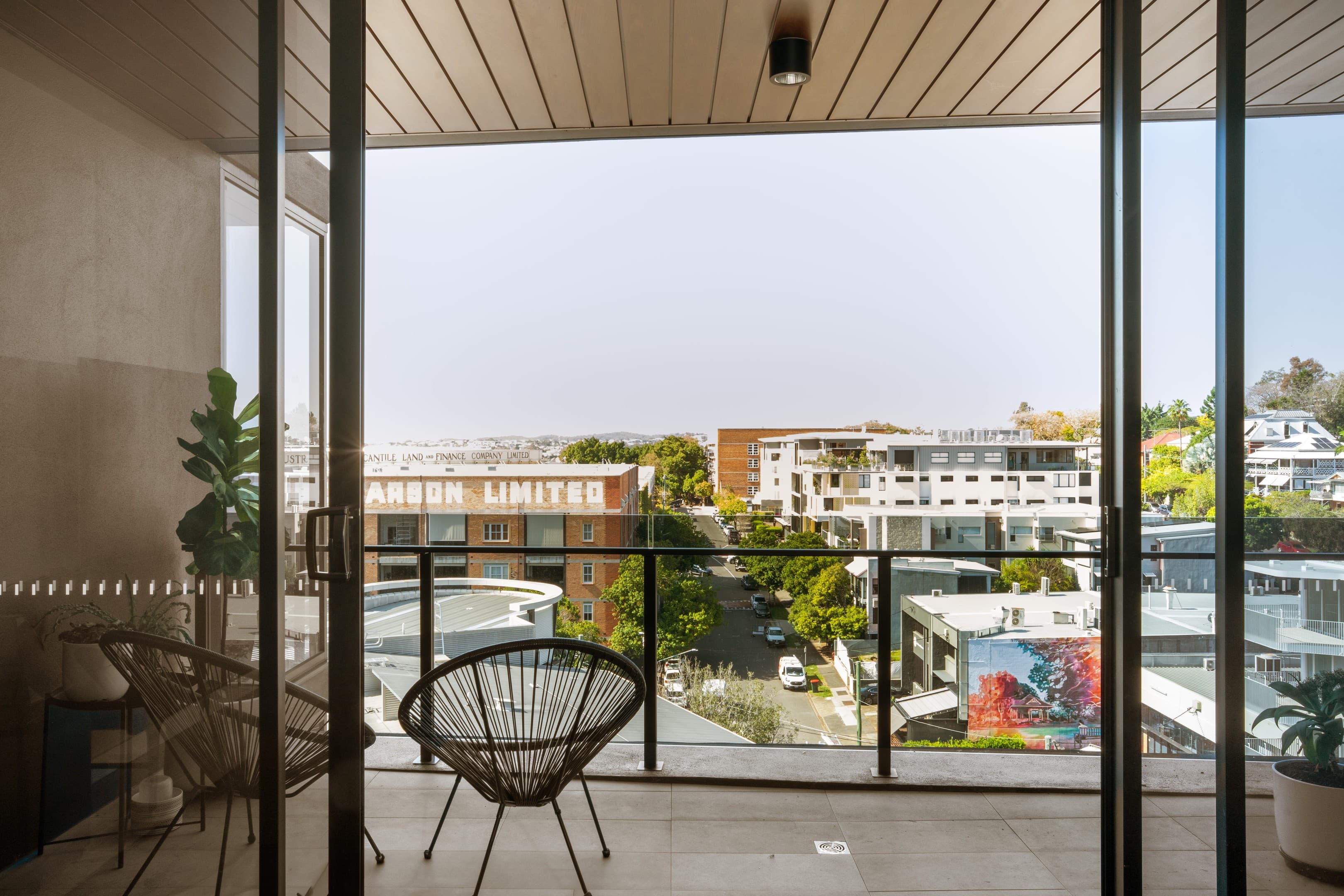 709/109 Commercial Road, Teneriffe — photo 1 of 5