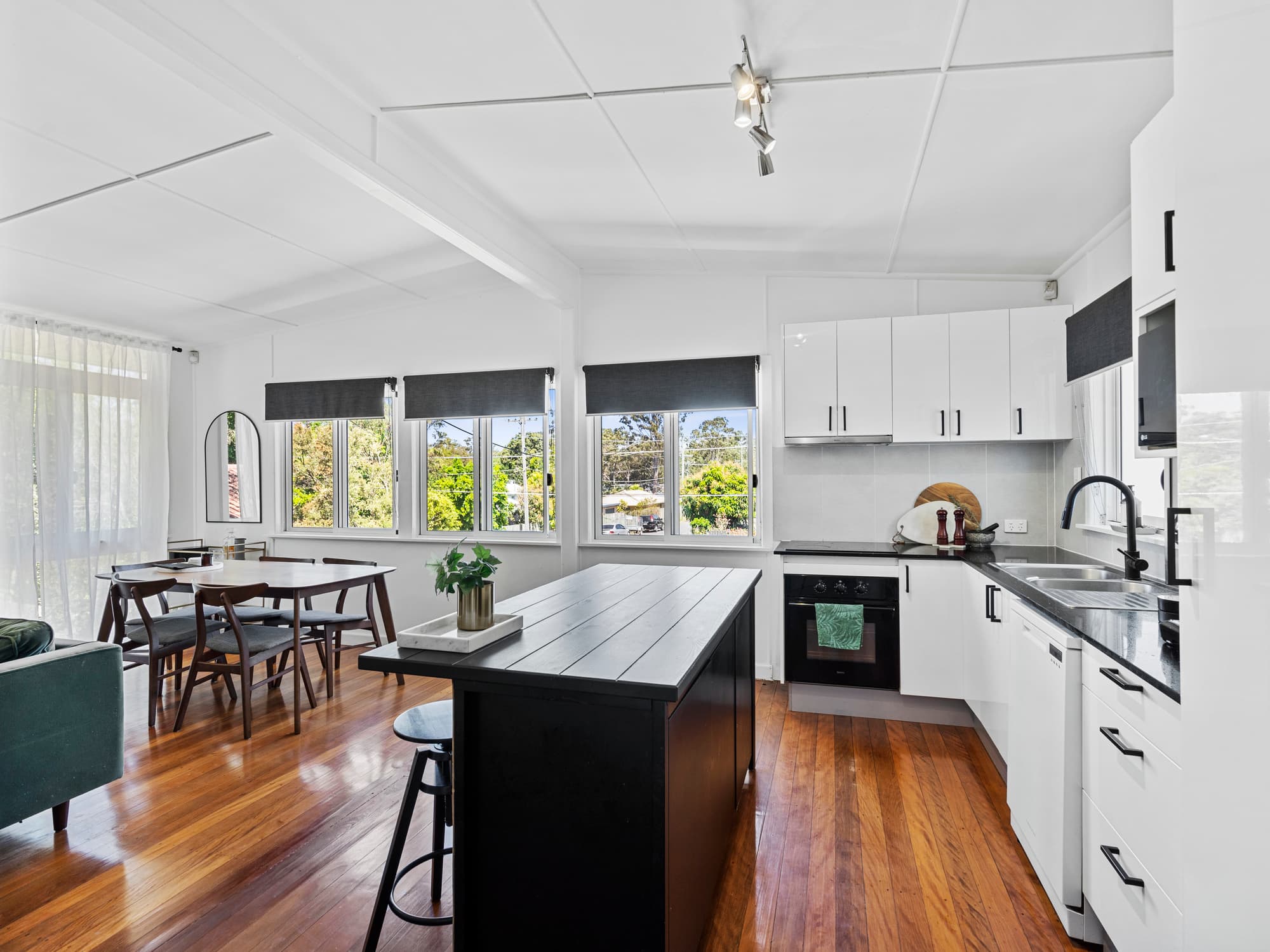 31 Sussex Road, Acacia Ridge - Image 1