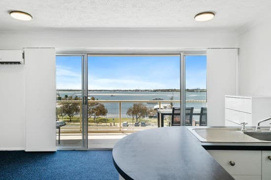 Unit 68 106-108 Marine Parade, Southport