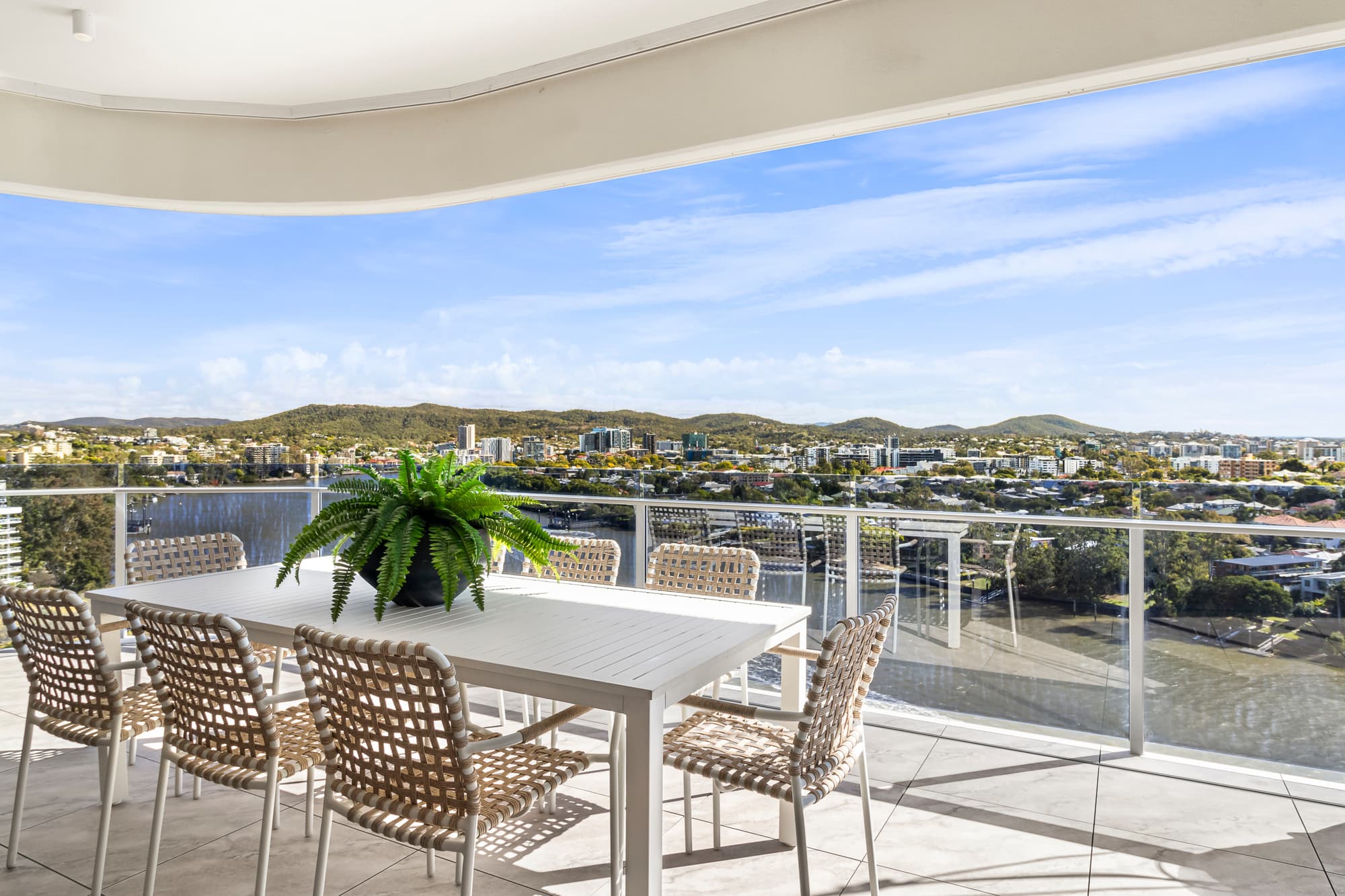 1401/160 Macquarie Street , St Lucia — photo 1 of 5