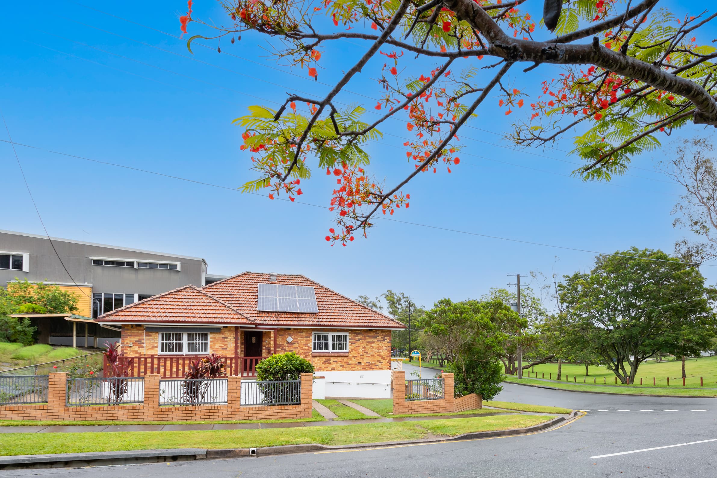 73 Perth Street, Camp Hill — photo 1 of 5