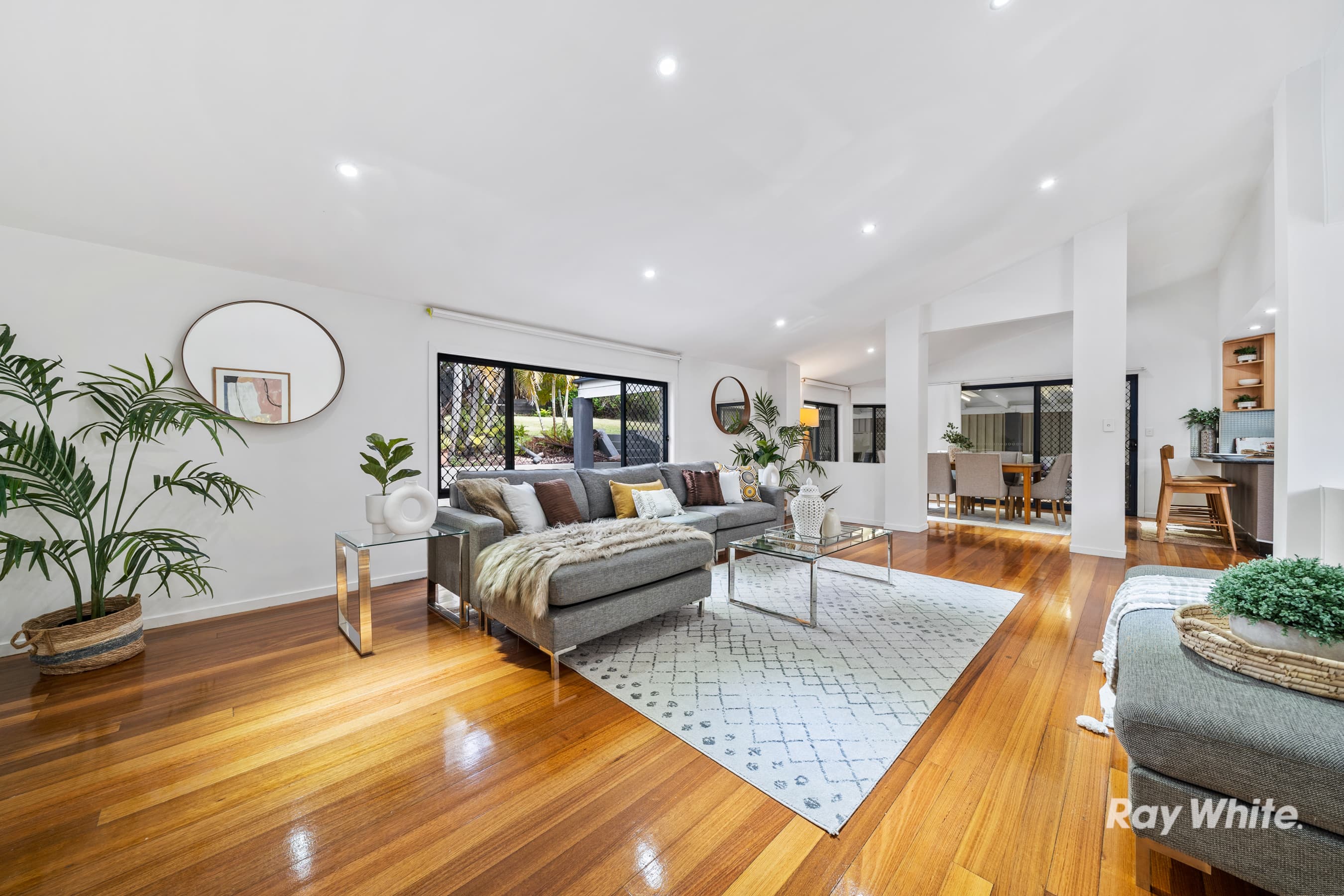 20 Windjana Court, Shailer Park — photo 3 of 5