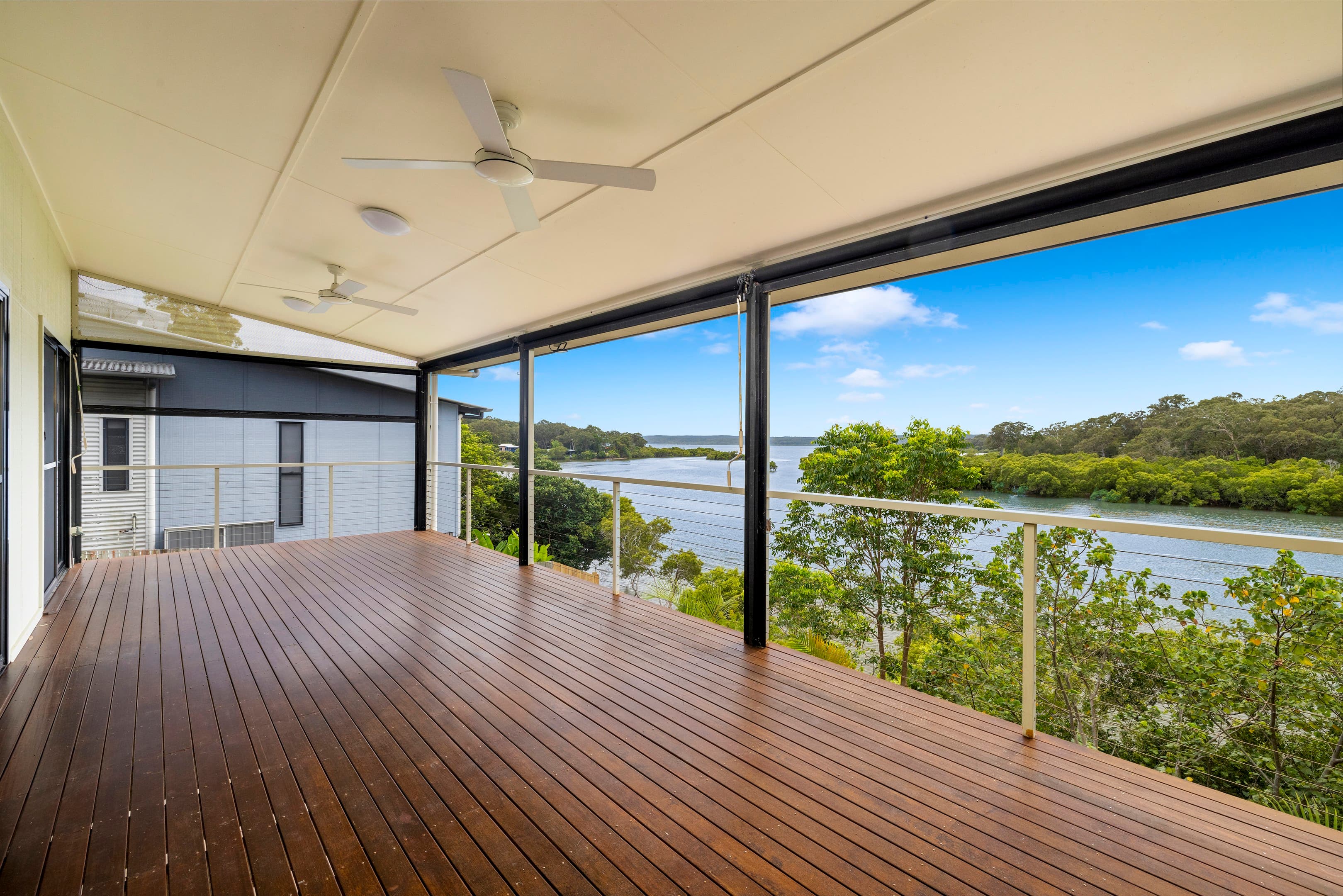 6 Alawa Street, Macleay Island — photo 1 of 5